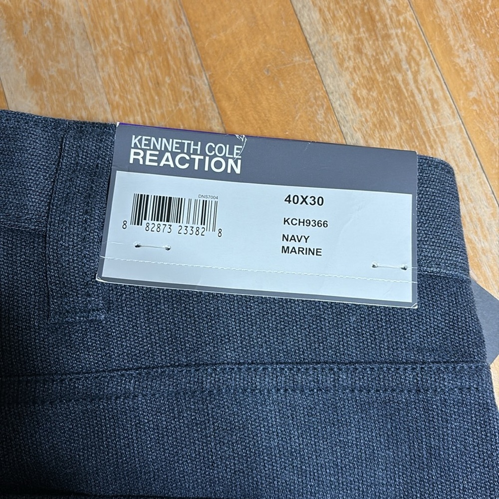 NWT Kenneth Cole Reaction flat front pants - Picture 5 of 11
